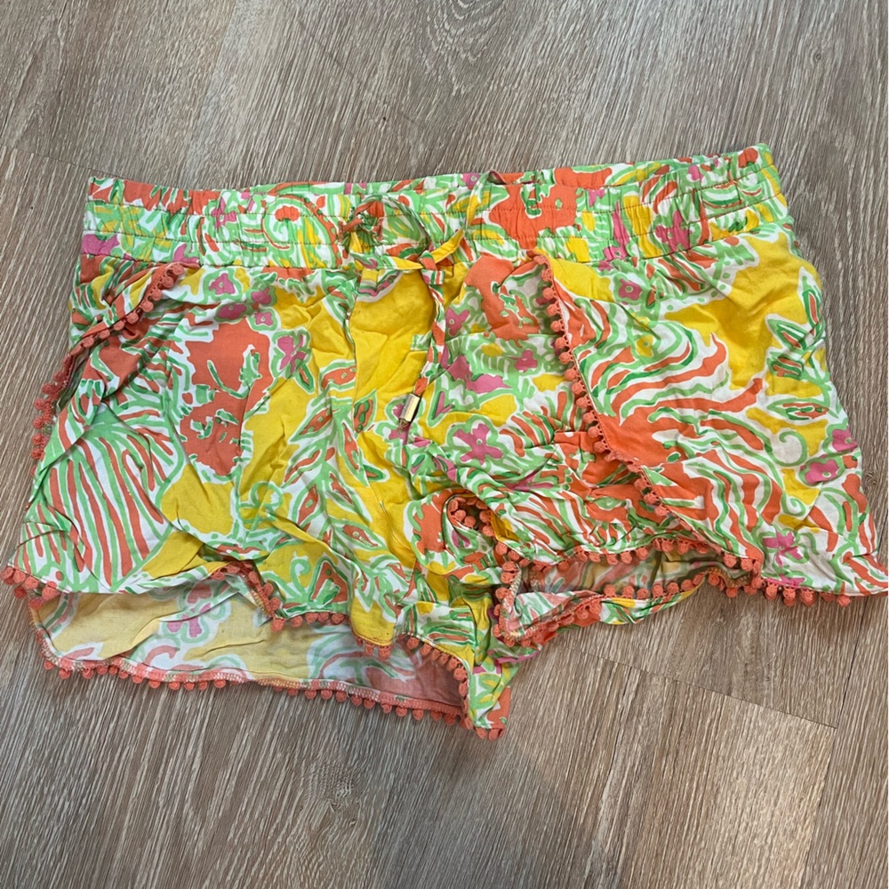 Lilly Pulitzer for Target shorts printed size medium with tie and ruffle